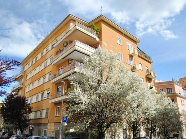 appartamento in vendita a Roma in zona Rione Prati