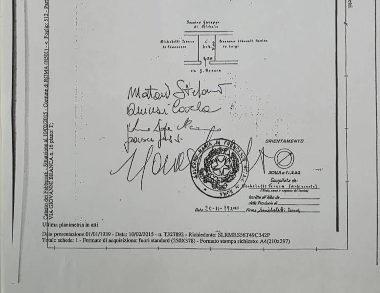 negozio in vendita a Roma in zona San Basilio