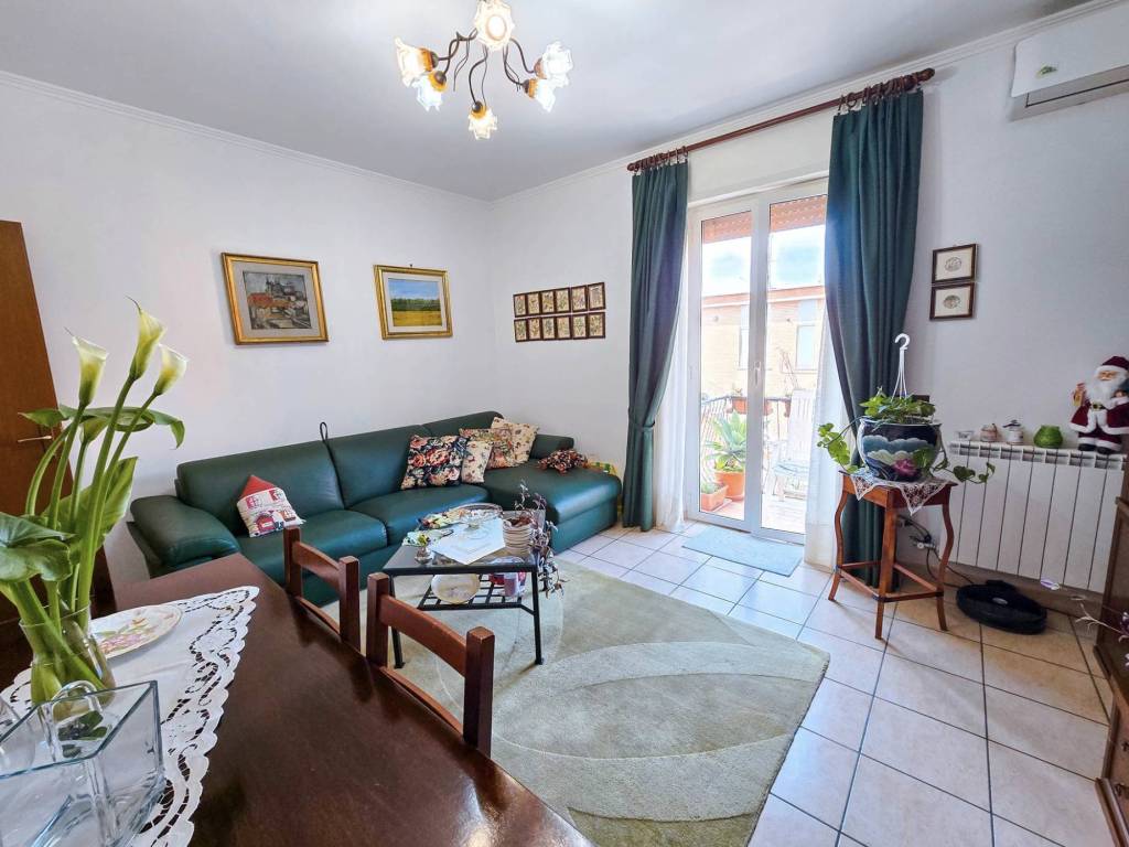 appartamento in vendita a Roma in zona Casalotti