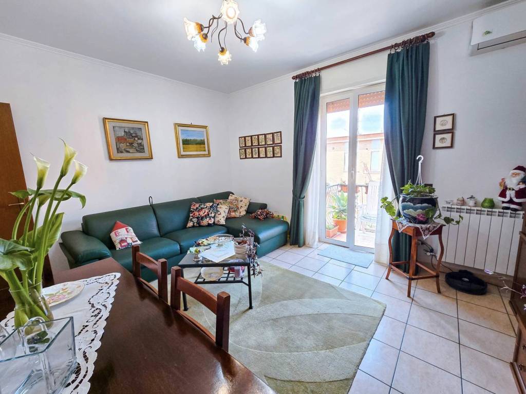 appartamento in vendita a Roma in zona Casalotti