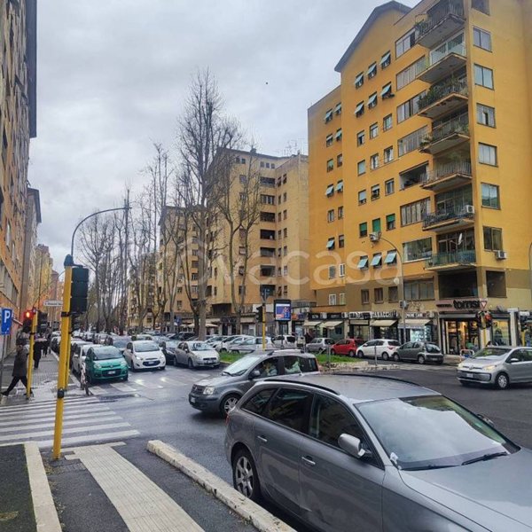 appartamento in vendita a Roma in zona Don Bosco
