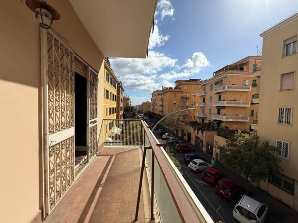 appartamento in vendita a Roma in zona Gianicolense