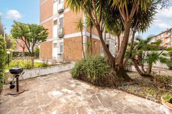 appartamento in vendita a Roma in zona Giuliano Dalmata