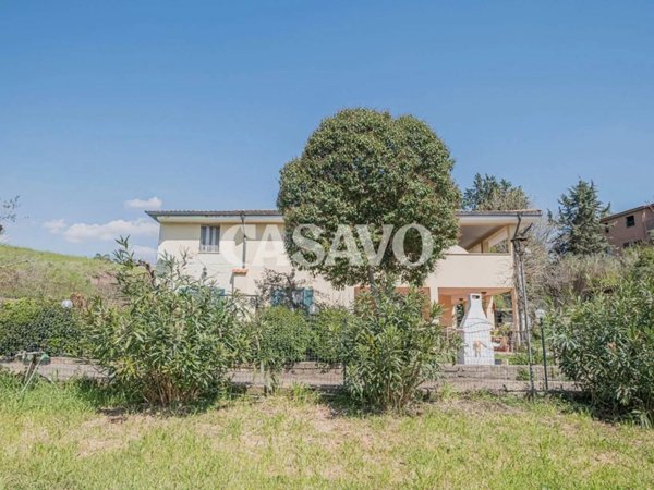 casa indipendente in vendita a Roma in zona Castel di Leva