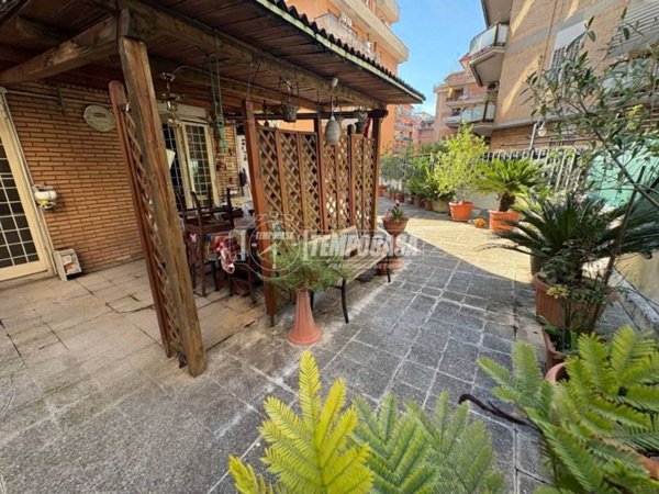 appartamento in vendita a Roma in zona Collatino