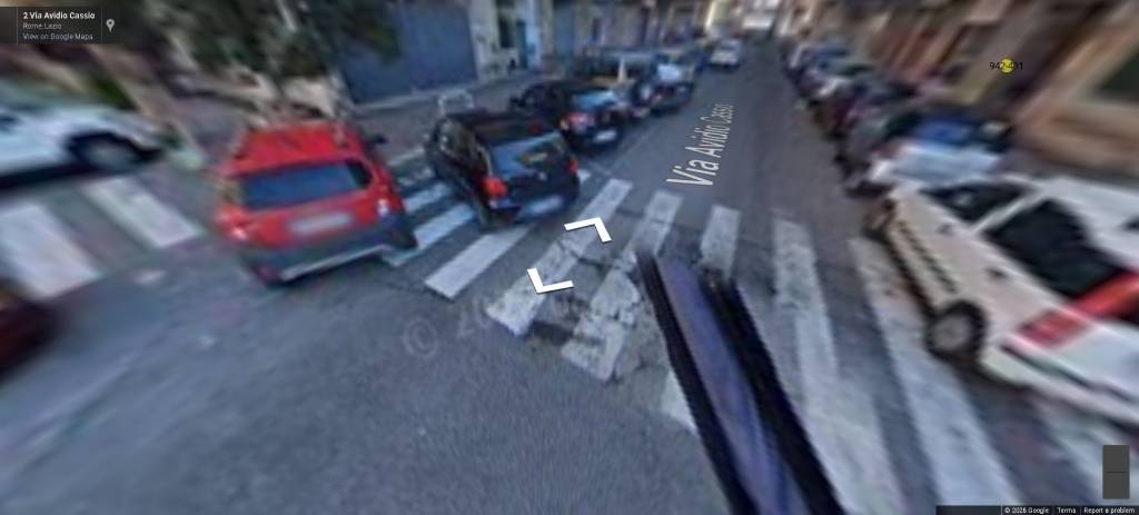 negozio in vendita a Roma in zona Tuscolano