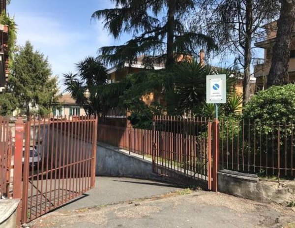 ufficio in vendita a Roma in zona Grottarossa