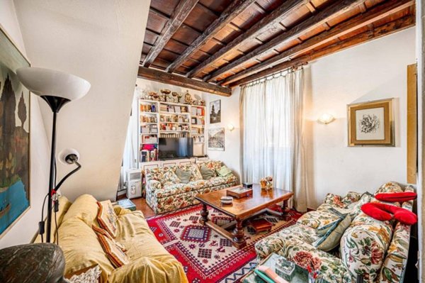 appartamento in vendita a Roma in zona Trastevere