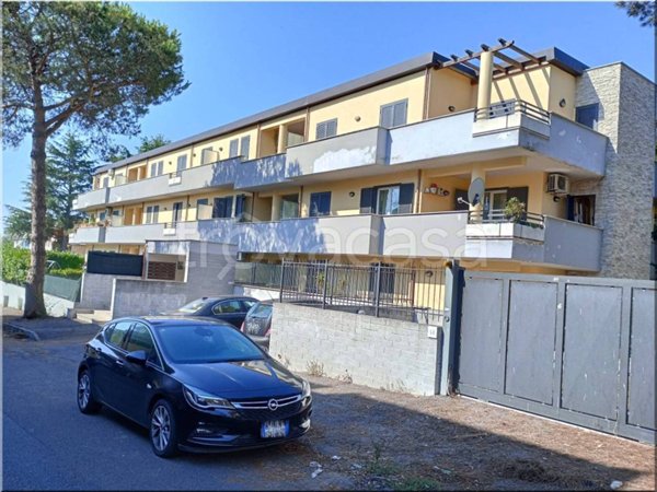 appartamento in vendita a Roma in zona Massimina/Casal Lumbroso