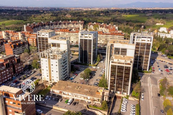 appartamento in vendita a Roma in zona Ardeatino
