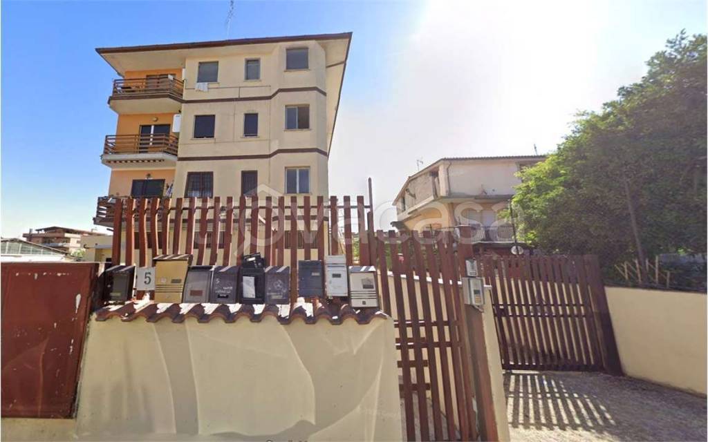 appartamento in vendita a Roma in zona Acilia