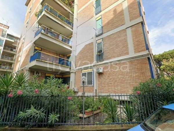 appartamento in vendita a Roma in zona Ostia