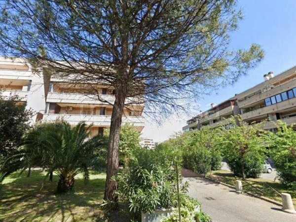 appartamento in vendita a Roma in zona Ponte di Nona