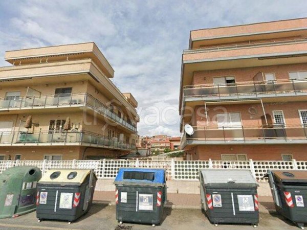 appartamento in vendita a Roma in zona Ostia