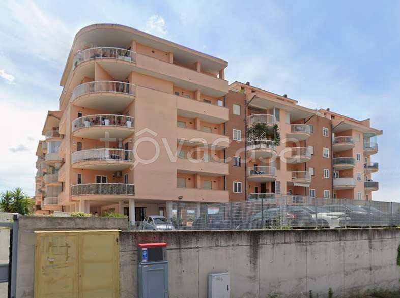 appartamento in vendita a Roma in zona Mezzocammino