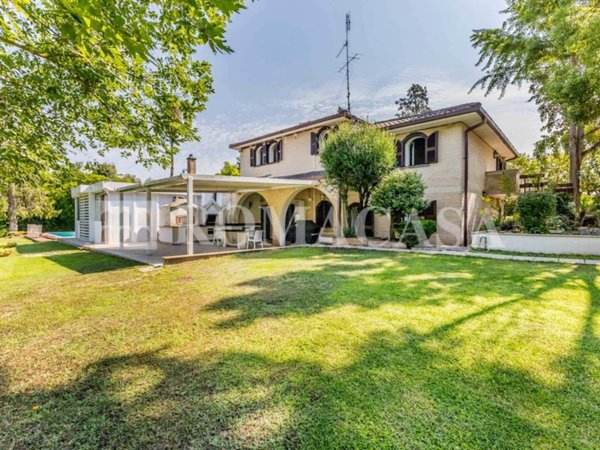 casa indipendente in vendita a Roma in zona Tre Pini - Poggio dei Fiori