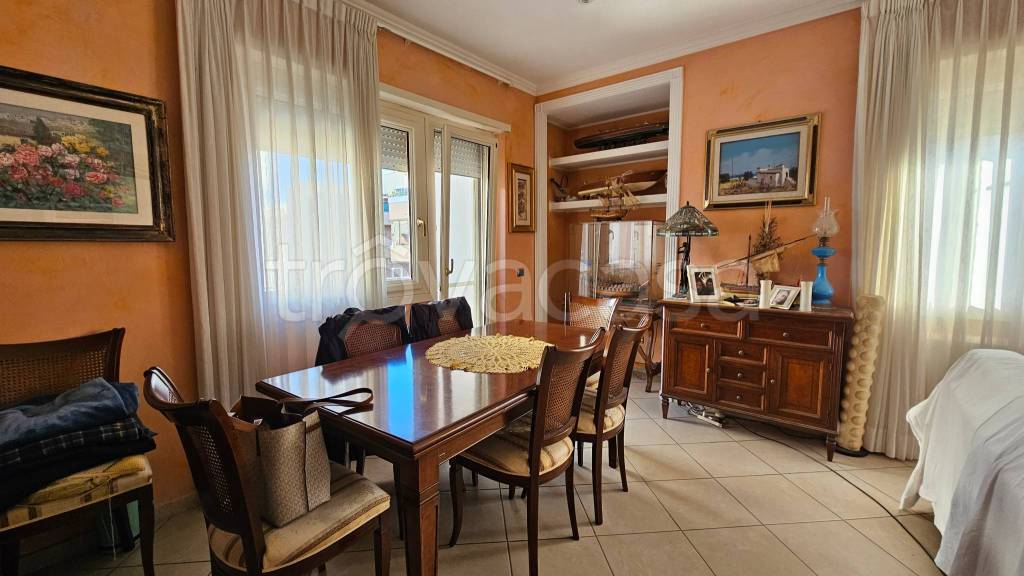 appartamento in vendita a Roma in zona Ostia