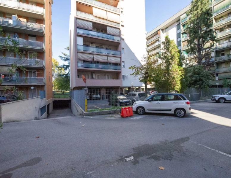 appartamento in vendita a Roma in zona Torre Spaccata