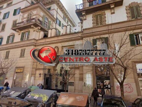 appartamento in vendita a Roma in zona Tuscolano