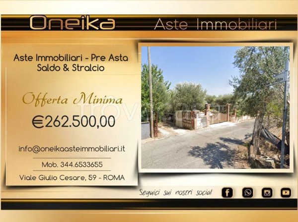 casa indipendente in vendita a Roma in zona Finocchio