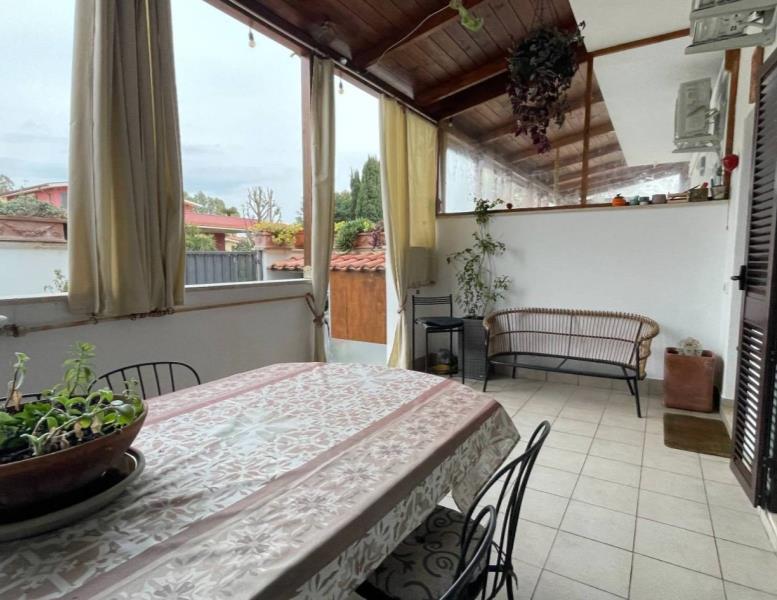 appartamento in vendita a Roma in zona Ardeatino