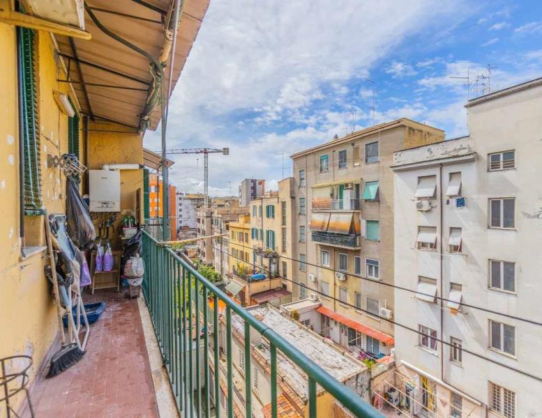 appartamento in vendita a Roma in zona Prenestino-Labicano