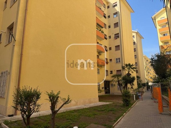 appartamento in vendita a Roma in zona Don Bosco