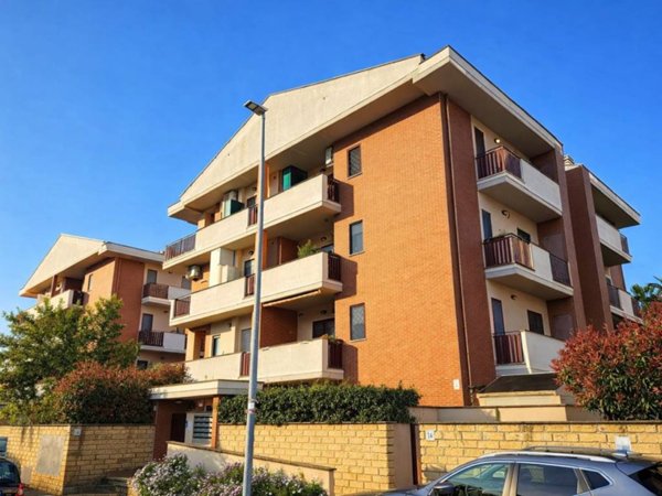 appartamento in vendita a Roma in zona Acilia