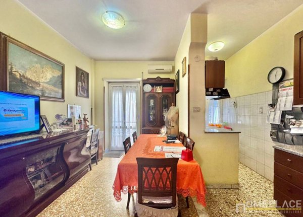 appartamento in vendita a Roma in zona Prenestino-Labicano