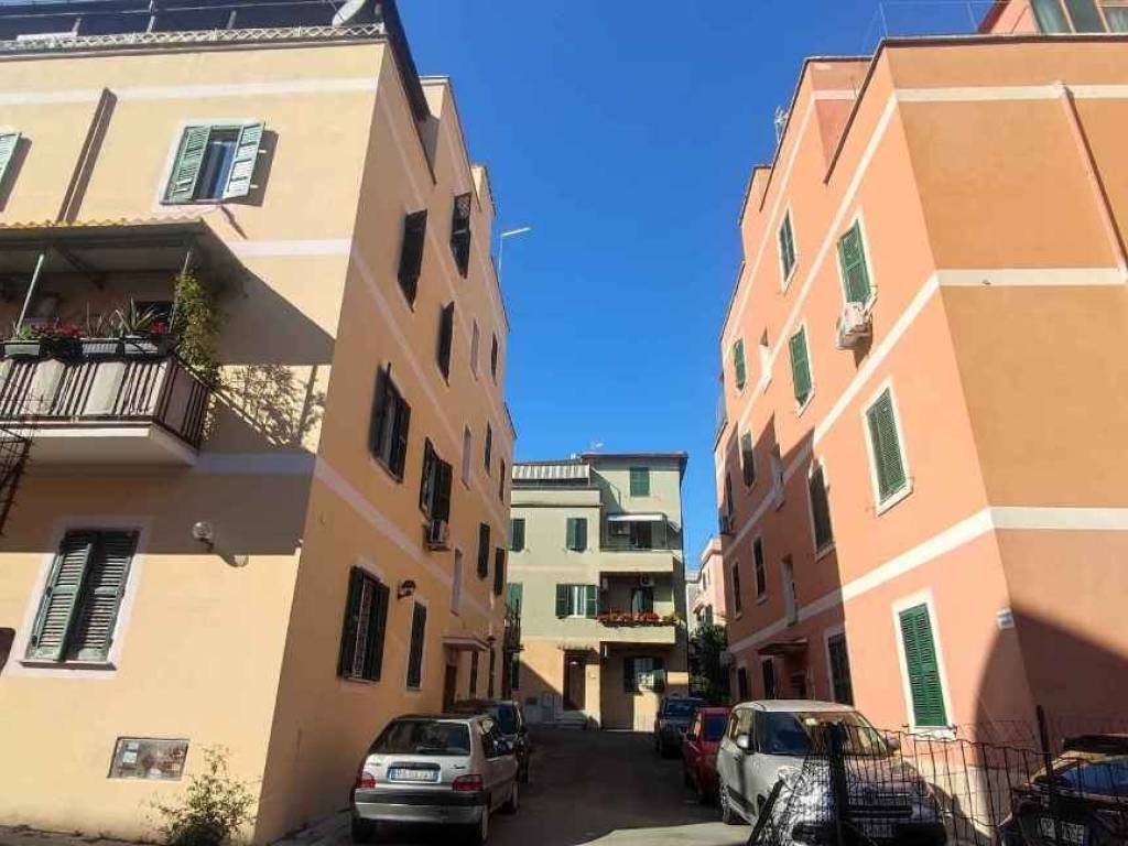 appartamento in vendita a Roma in zona Prenestino-Centocelle