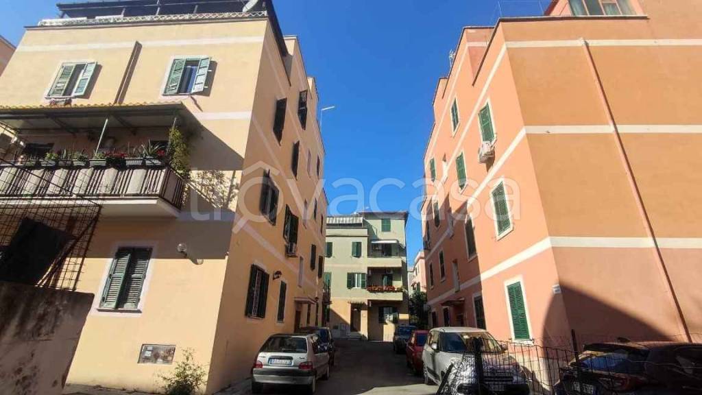 appartamento in vendita a Roma in zona Prenestino-Centocelle