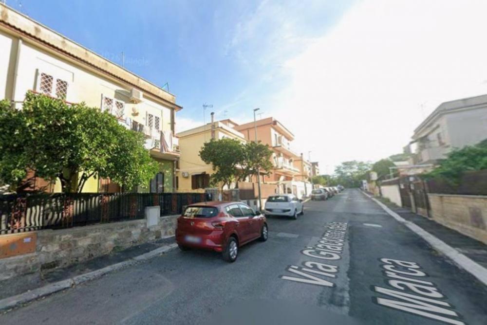 appartamento in vendita a Roma in zona Ostiense