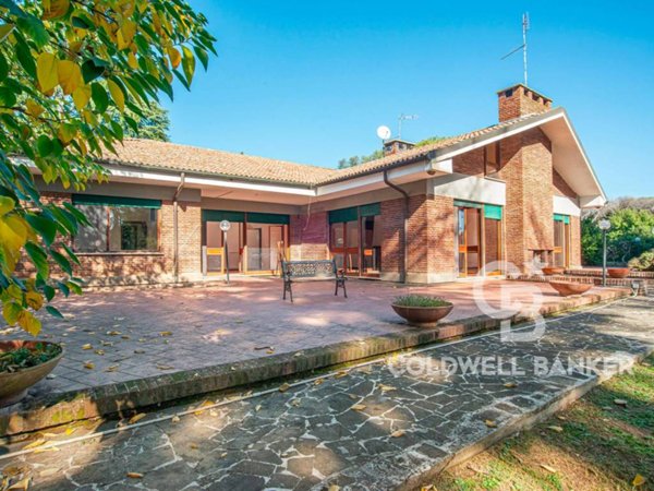 casa indipendente in vendita a Roma in zona Giuliano Dalmata