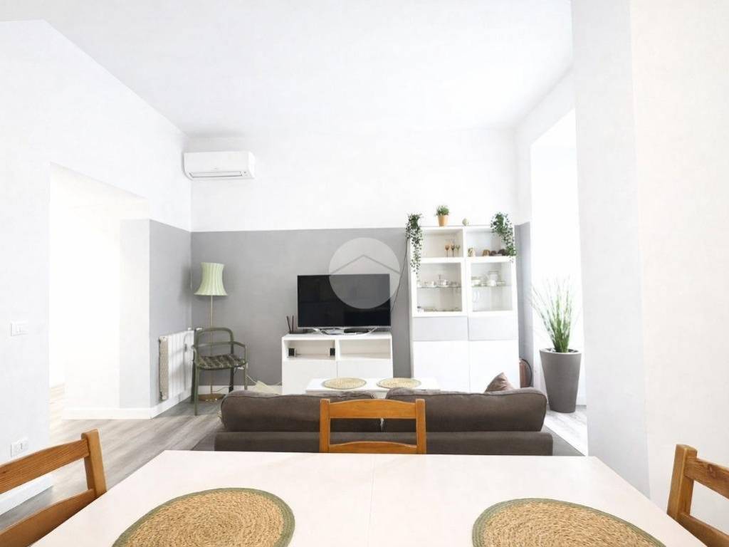 appartamento in vendita a Roma in zona Tuscolano