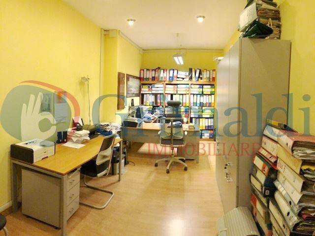 ufficio in vendita a Roma in zona Portuense