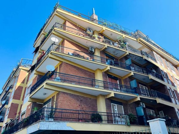 appartamento in vendita a Roma in zona Portuense