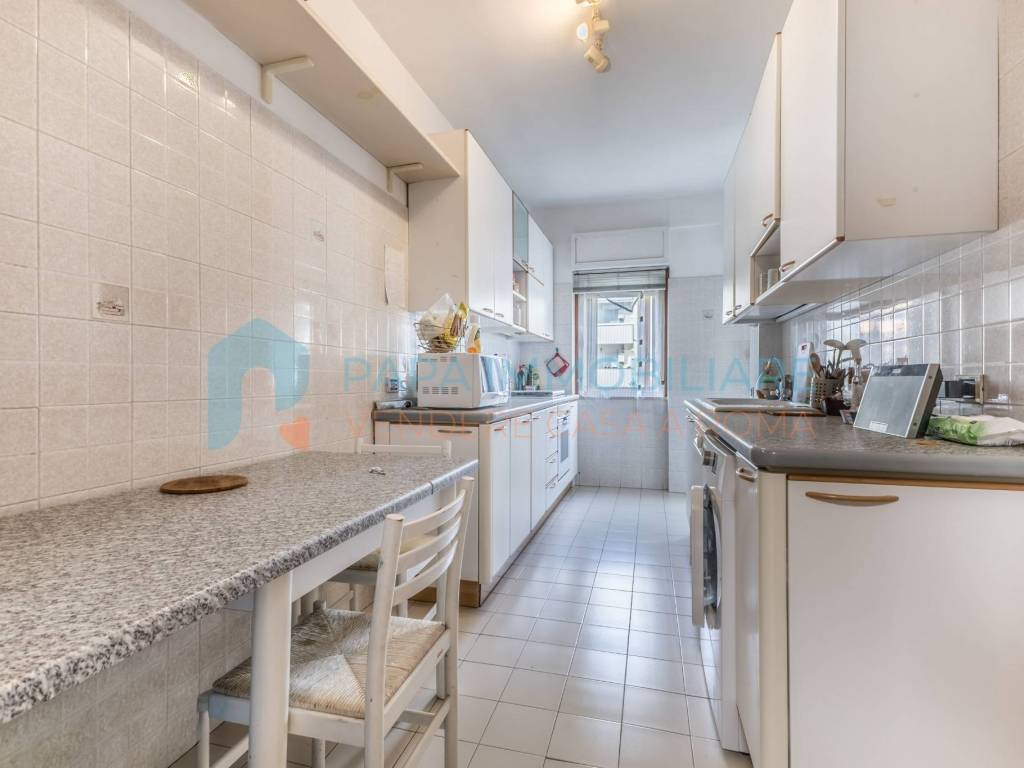 appartamento in vendita a Roma in zona Giuliano Dalmata