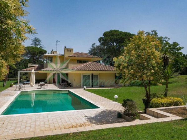 casa indipendente in vendita a Roma in zona Olgiata