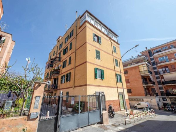 appartamento in vendita a Roma in zona Portuense