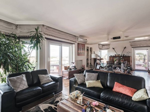 appartamento in vendita a Roma in zona Grottarossa