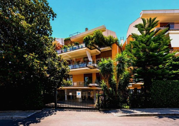 appartamento in vendita a Roma in zona Tor di Quinto