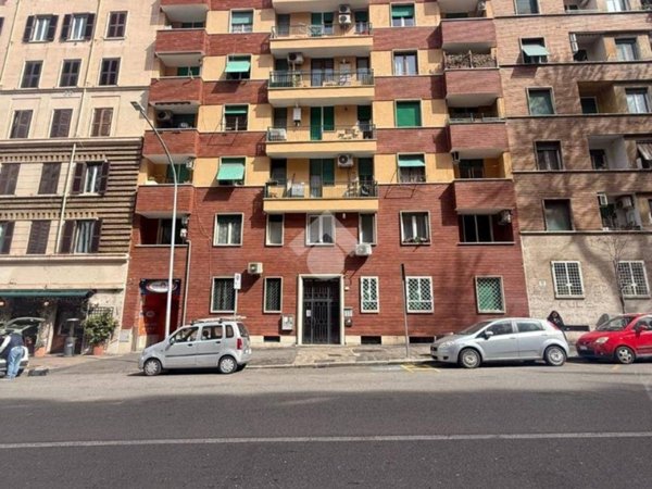 appartamento in vendita a Roma in zona Appio Latino