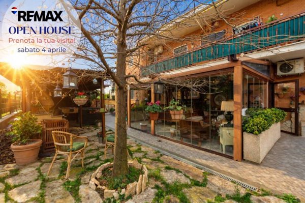 appartamento in vendita a Roma in zona Casal Morena