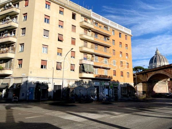 appartamento in vendita a Roma in zona Aurelio