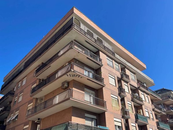 appartamento in vendita a Roma in zona Castel Fusano