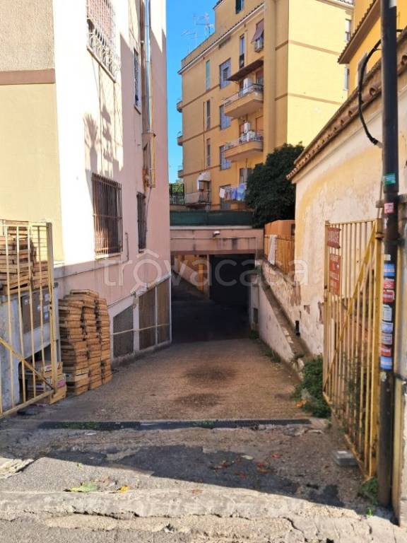 locale di sgombero in vendita a Roma in zona Primavalle
