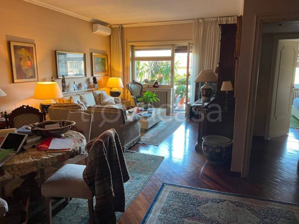 appartamento in vendita a Roma in zona Tomba di Nerone