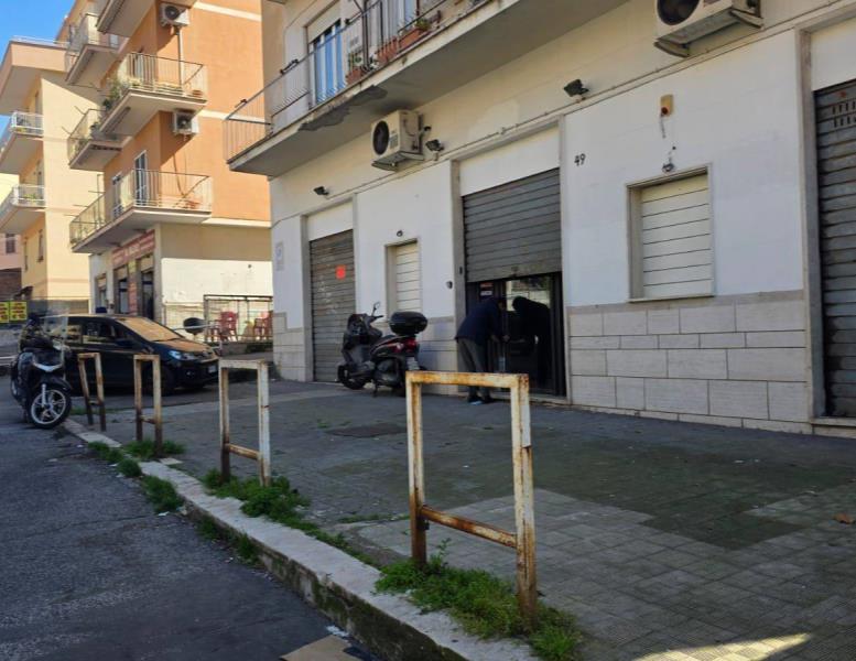 locale commerciale in vendita a Roma