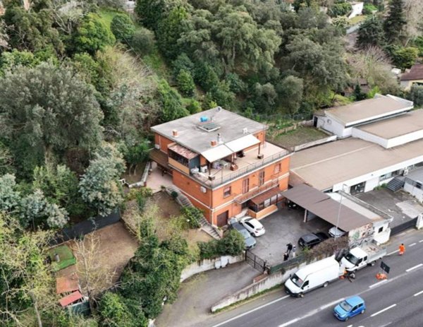 intera palazzina in vendita a Roma in zona Aurelio
