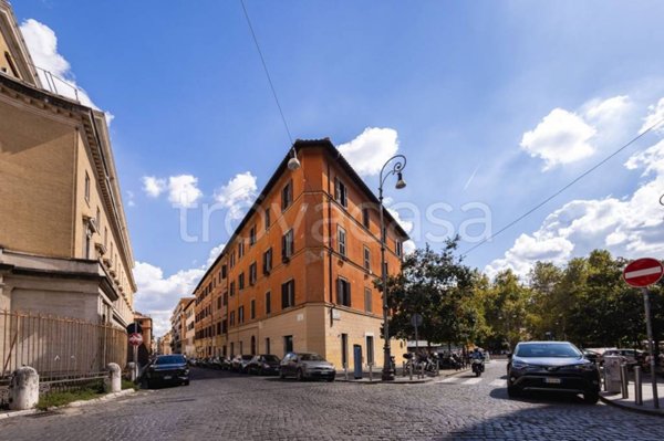 appartamento in vendita a Roma in zona Trastevere